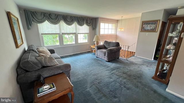 7 WRIGHT AVE, Stratford, NJ 08084