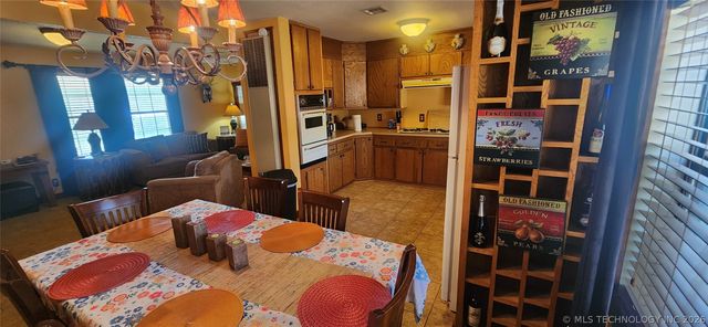 13288 Cardinal, Kingston, OK 73439