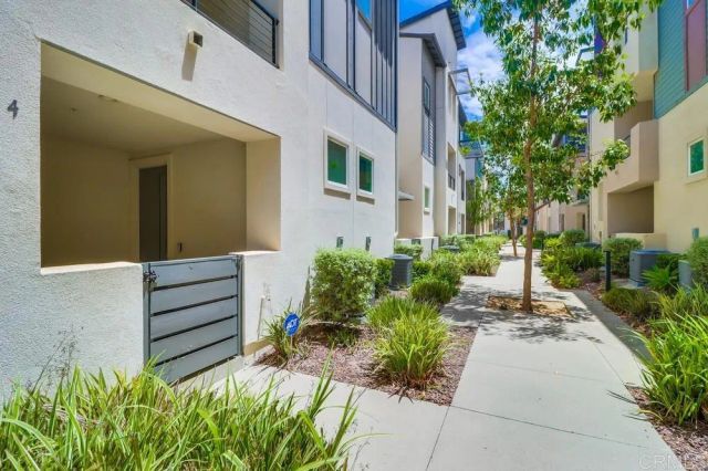2140 Stellar Way 4, Chula Vista, CA 91915