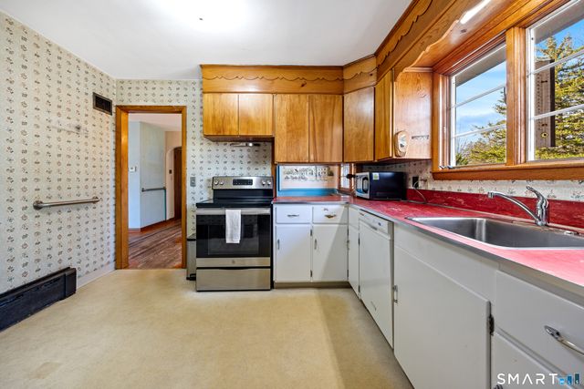 851 Ward Lane, Cheshire, CT 06410