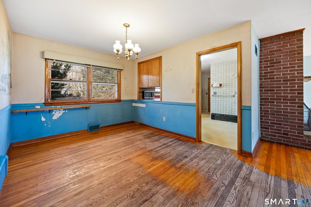 851 Ward Lane, Cheshire, CT 06410