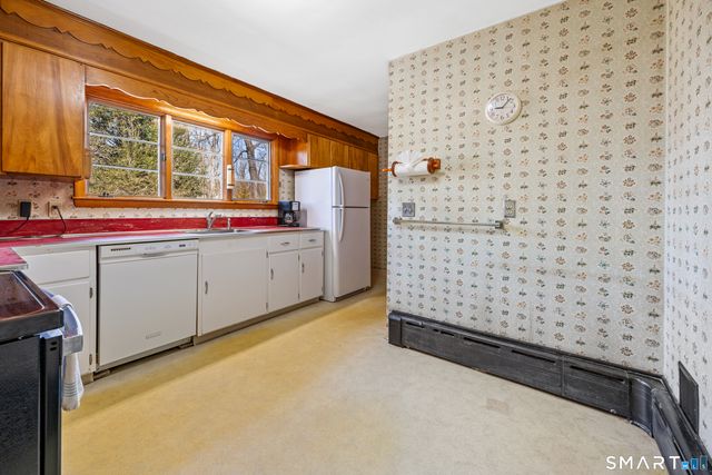 851 Ward Lane, Cheshire, CT 06410