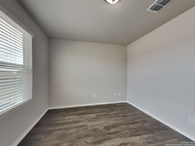 4129 Asher alley, St Hedwig, TX 78152