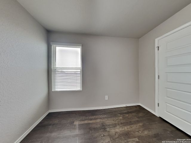 4129 Asher alley, St Hedwig, TX 78152