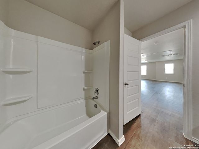 4129 Asher alley, St Hedwig, TX 78152