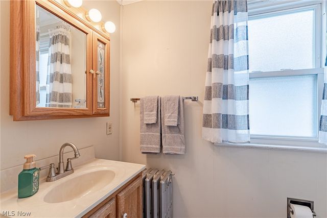 4512 Alpha Avenue, Cleveland, OH 44105