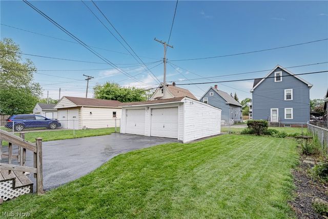 4512 Alpha Avenue, Cleveland, OH 44105