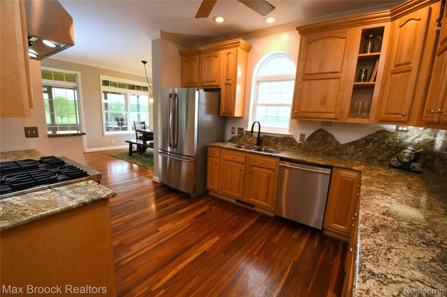 58282 SAVAGE Road, Newberg Township, MI 49095