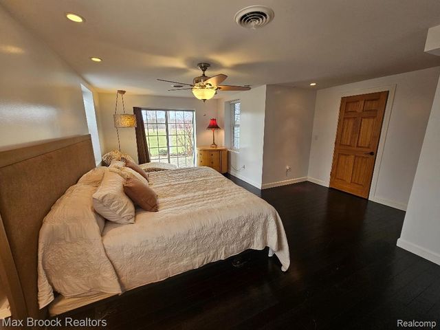 58282 SAVAGE Road, Newberg Township, MI 49095