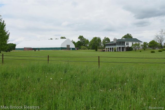 58282 SAVAGE Road, Newberg Township, MI 49095