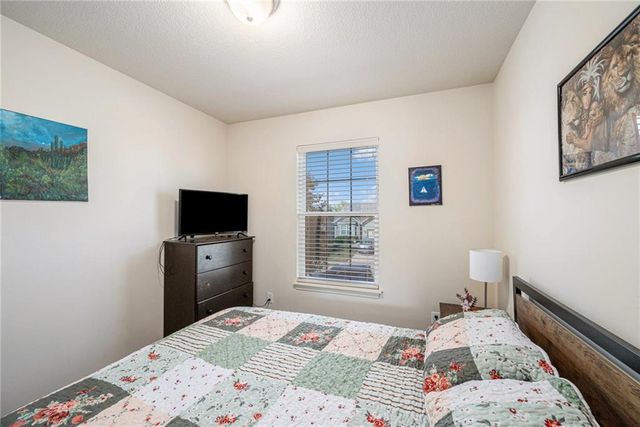 14313 Richmond Avenue, Grandview, MO 64030