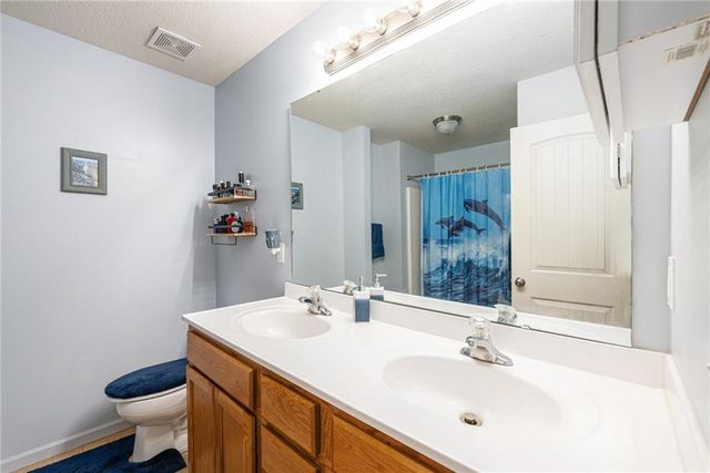 14313 Richmond Avenue, Grandview, MO 64030