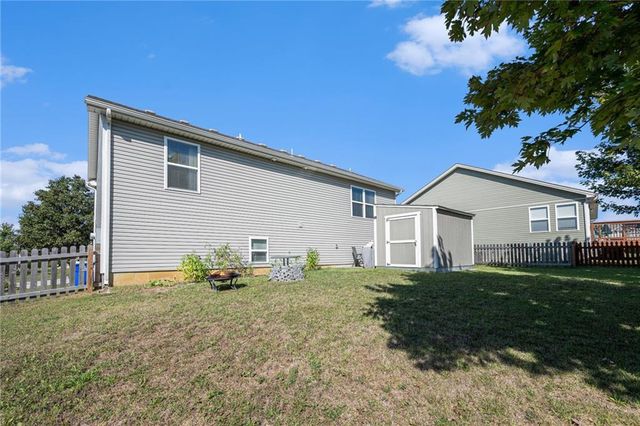 14313 Richmond Avenue, Grandview, MO 64030