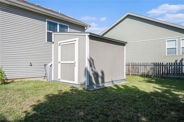 14313 Richmond Avenue, Grandview, MO 64030