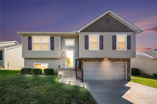 14313 Richmond Avenue, Grandview, MO 64030