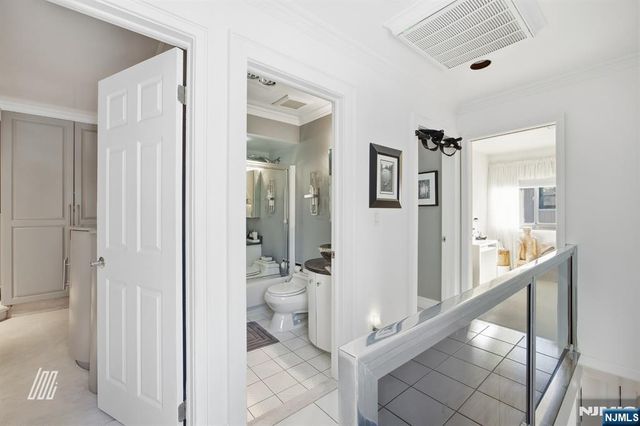 1511 John Street, Fort Lee, NJ 07024