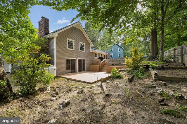 4 POND CIR, Fredericksburg, VA 22407