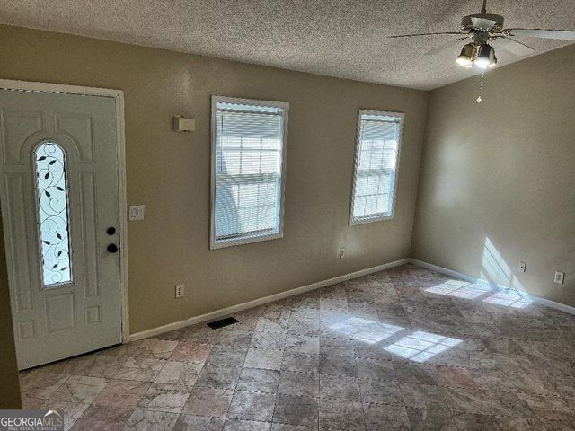 124 Betty Lane, Carrollton, GA 30116