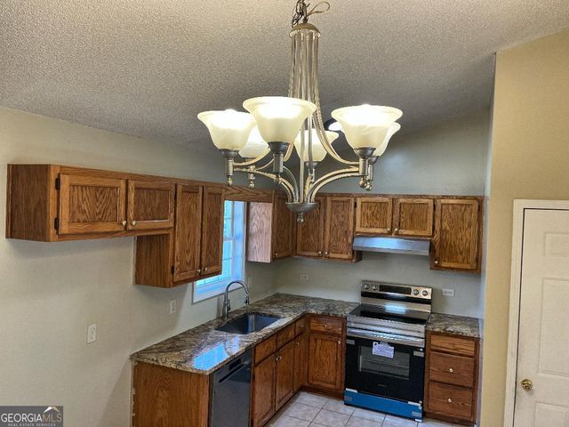 124 Betty Lane, Carrollton, GA 30116