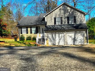 124 Betty Lane, Carrollton, GA 30116