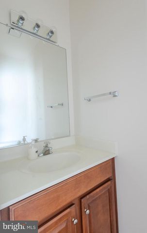 71 BABYLONICA CT, Bunker Hill, WV 25413