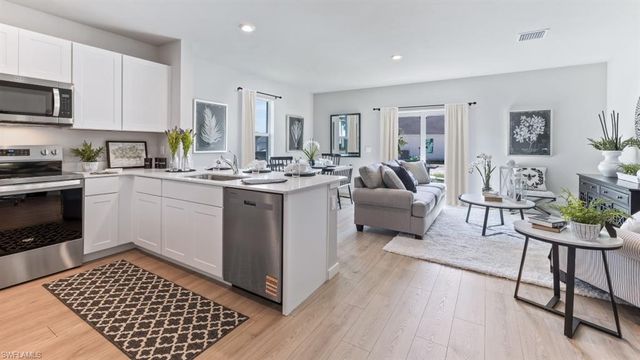 8297 EVERLY PRESERVE DR, Lehigh Acres, FL 33905