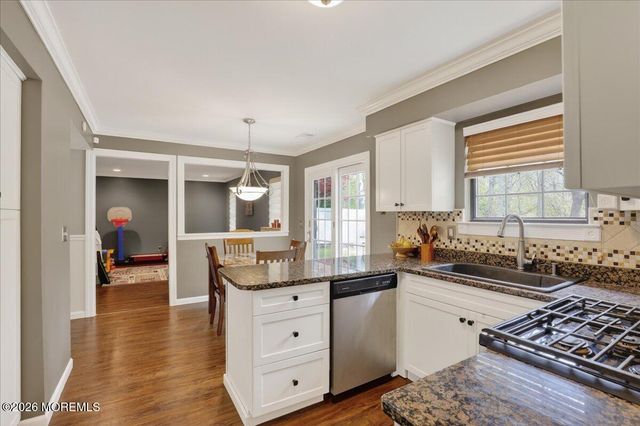 82 Mariners Cove, Freehold, NJ 07728