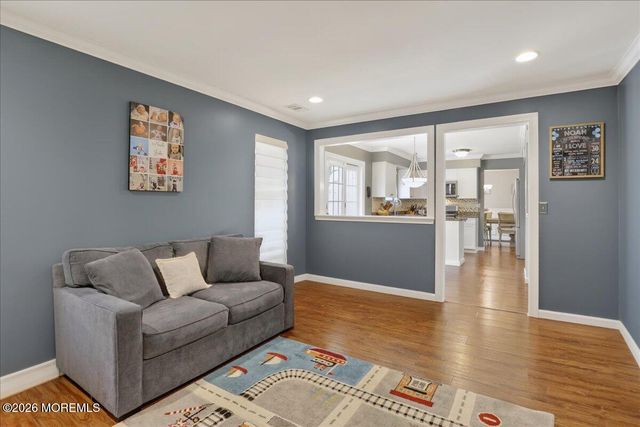 82 Mariners Cove, Freehold, NJ 07728