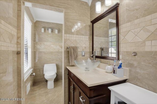 82 Mariners Cove, Freehold, NJ 07728