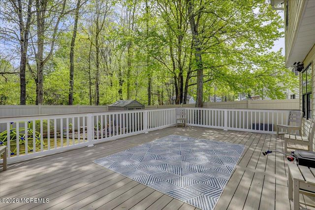82 Mariners Cove, Freehold, NJ 07728