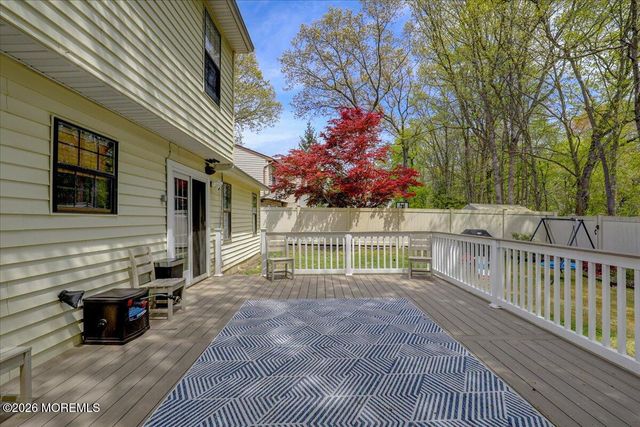 82 Mariners Cove, Freehold, NJ 07728