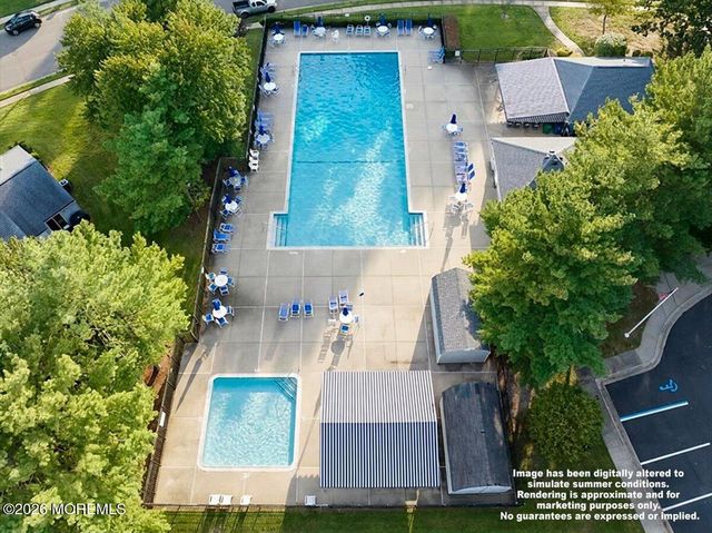 82 Mariners Cove, Freehold, NJ 07728