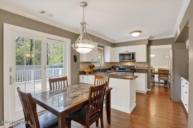 82 Mariners Cove, Freehold, NJ 07728