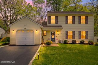 82 Mariners Cove, Freehold, NJ 07728