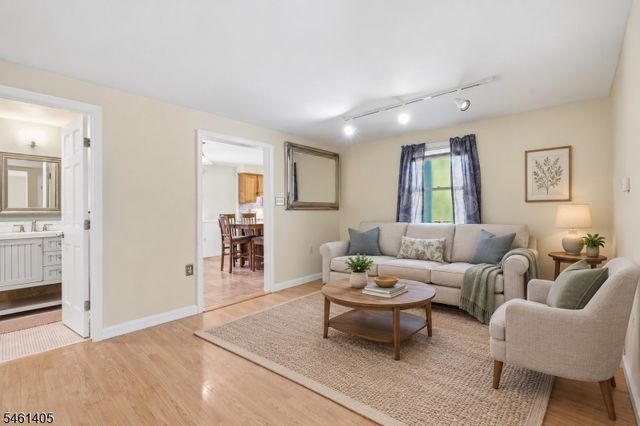 9 Church St, Knowlton Twp., NJ 07832