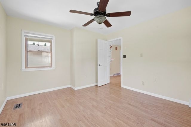 9 Church St, Knowlton Twp., NJ 07832