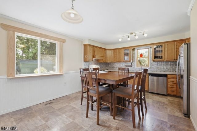 9 Church St, Knowlton Twp., NJ 07832