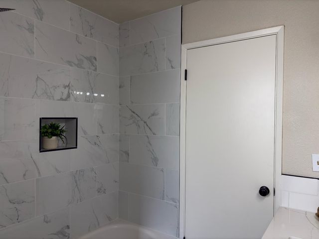 2071 Cromwell, Fresno, CA 93720