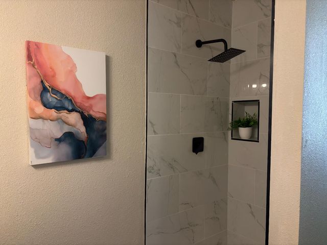 2071 Cromwell, Fresno, CA 93720