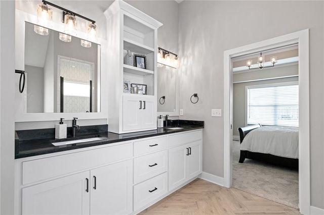 25104 W 141st Terrace, Olathe, KS 66061