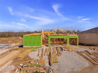 25104 W 141st Terrace, Olathe, KS 66061