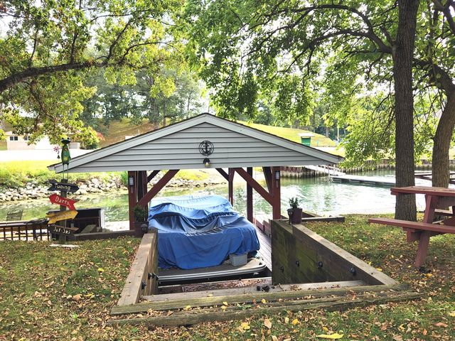 152 Beachview Court, Varna, IL 61375