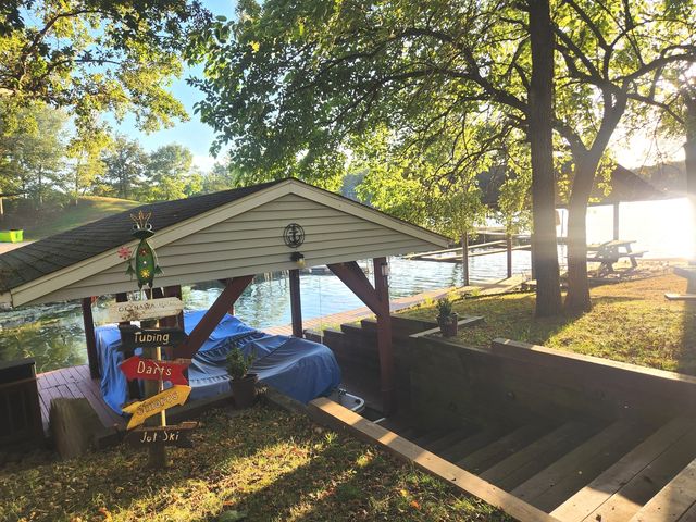 152 Beachview Court, Varna, IL 61375