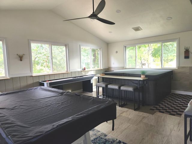 152 Beachview Court, Varna, IL 61375