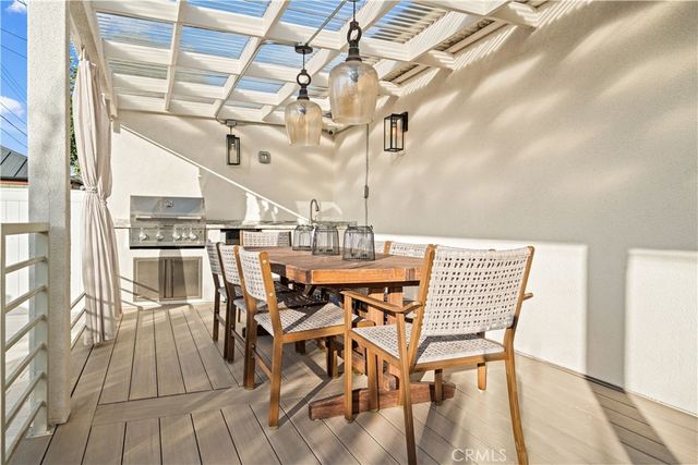 13321 Bubbling Well Road, Tustin, CA 92780