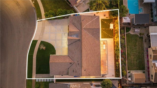 13321 Bubbling Well Road, Tustin, CA 92780