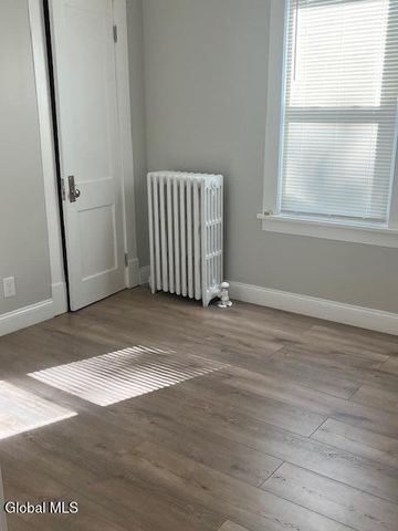 63 Holmes Court, Albany, NY 12209