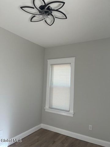 63 Holmes Court, Albany, NY 12209