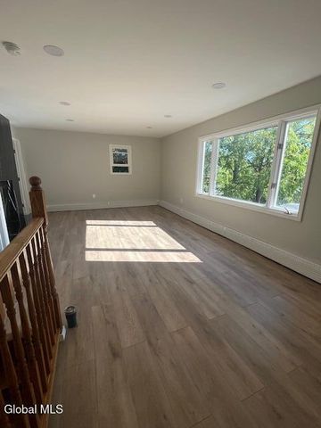 63 Holmes Court, Albany, NY 12209