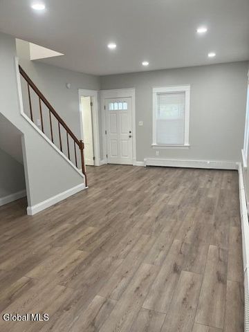 63 Holmes Court, Albany, NY 12209